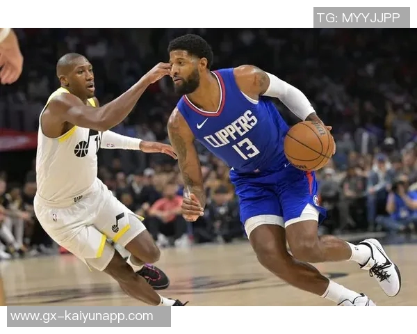 保罗赞扬快船主场球迷热情洋溢表达对球队和球迷的深厚爱意 保罗赞扬快船主场球迷热情洋溢表达对球队和球迷的深厚爱意