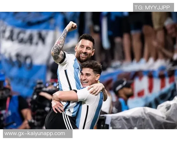 阿尔瓦雷斯追平梅西脚步2025年已为俱乐部和国家队攻入27球 阿尔瓦雷斯追平梅西脚步2025年已为俱乐部和国家队攻入27球