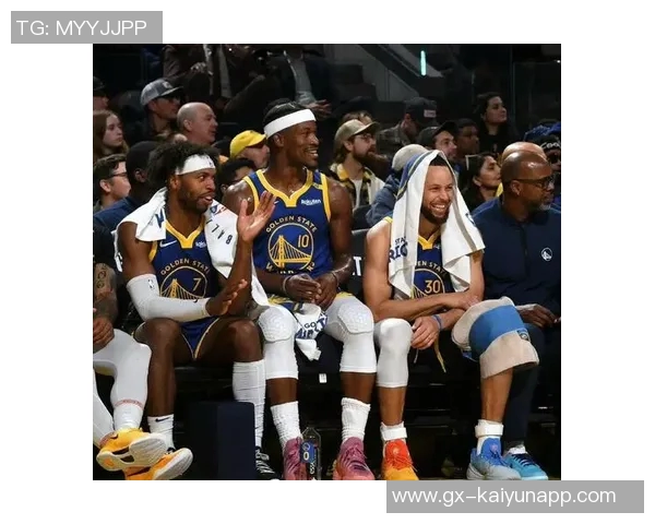 库里巴特勒追梦同场表现惊艳攻防效率齐齐排名联盟第二 库里巴特勒追梦同场表现惊艳攻防效率齐齐排名联盟第二